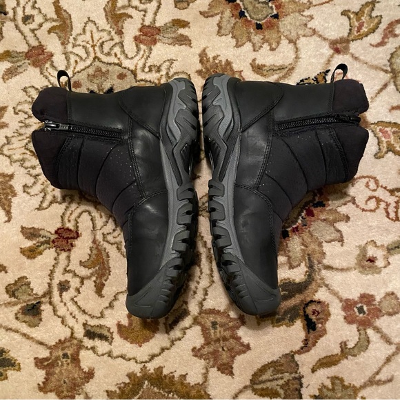 Keen waterproof boots - Picture 4 of 8